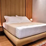 313 Center 4* 티라나