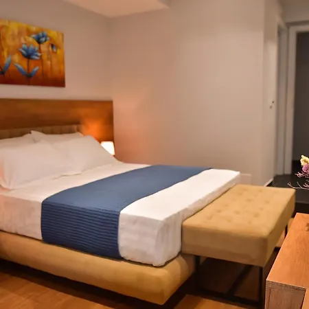 313 Center 4* Тирана