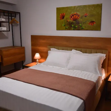 313 Center מלון טיראנה