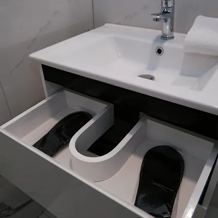 מלון 313 Center 4*