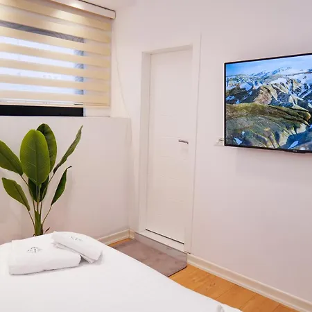 מלון 313 Center 4*