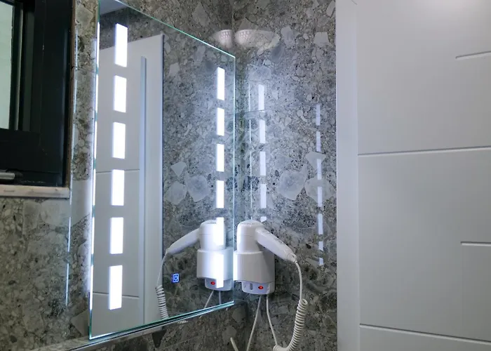 313 Center 4* Tirana