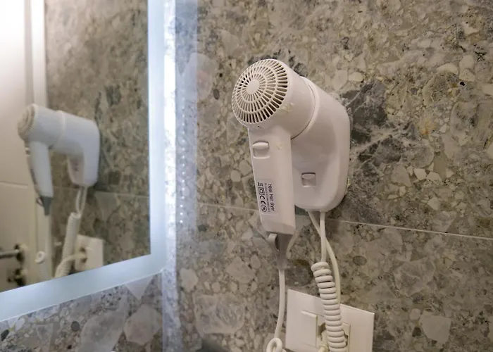 313 Center ティラナ